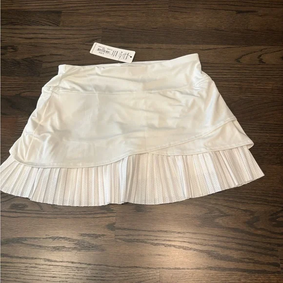 LUCKY IN LOVE all ball skirt in longer length white NWT - Picture 6 of 9